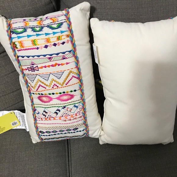‼️SOLD‼️Hobby Lobby Pillow Set - Picture 7 of 8